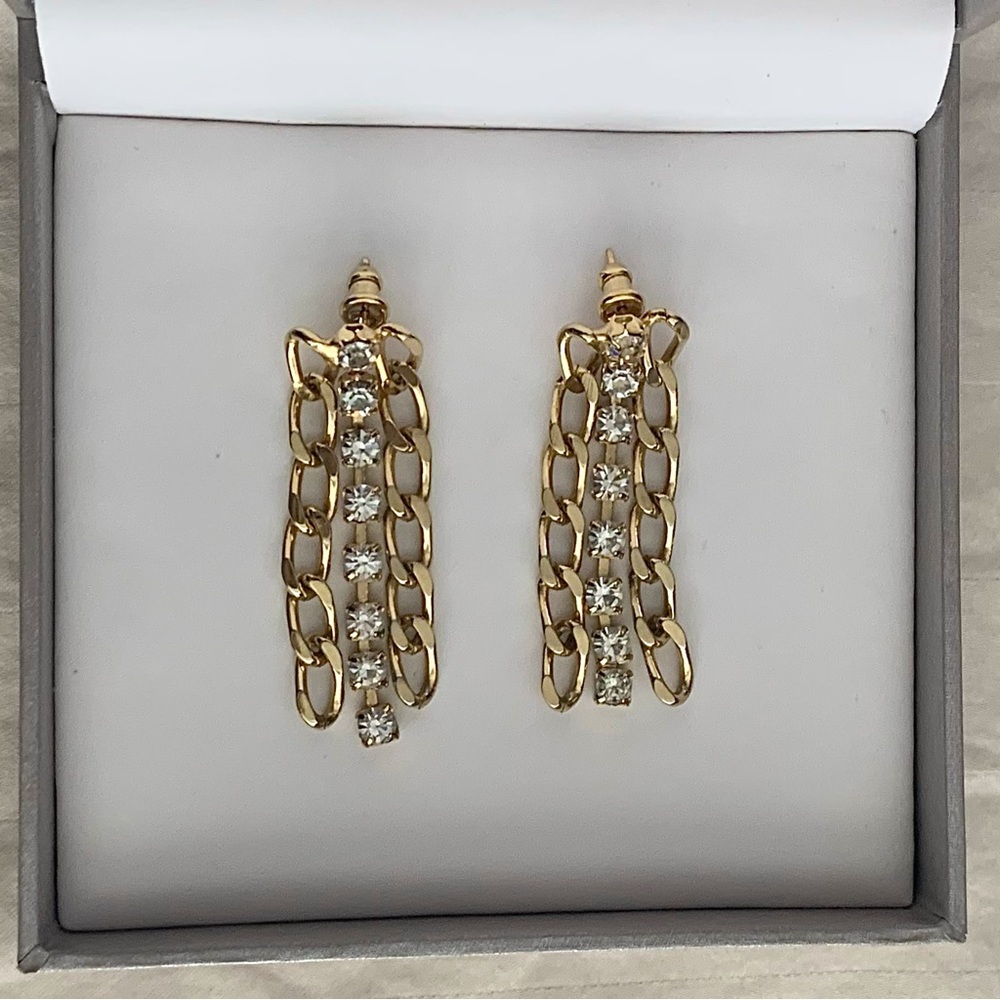 Diamond And Gold Chain Link Drop Earrings